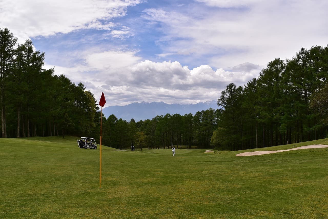 top_golfcourse2.jpg